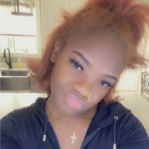 Meet your Posher, Michaela